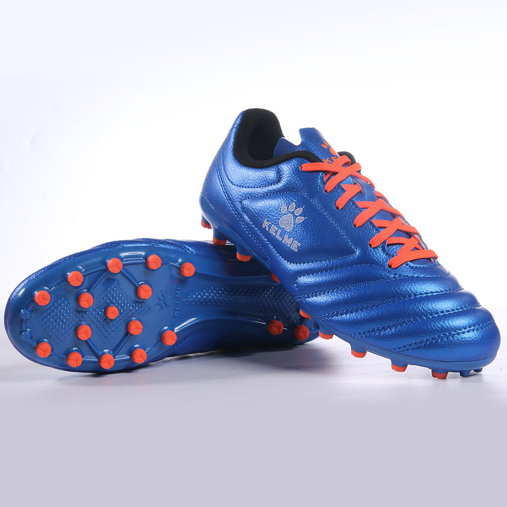 Kelme on sale soccer shoes